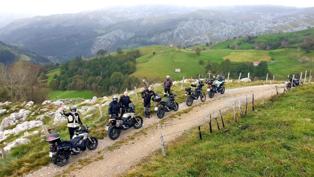 1a concentración de motos eléctricas en Cantabria